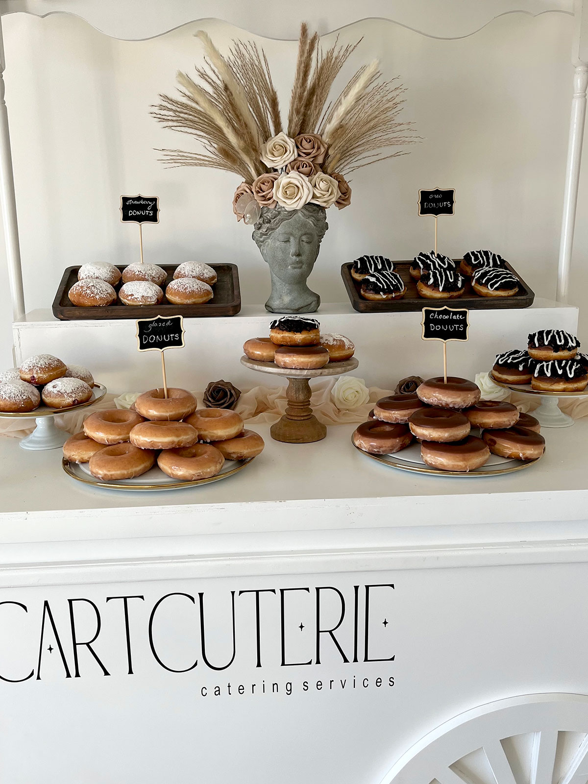 donut display on Cartcuterie's donut cart