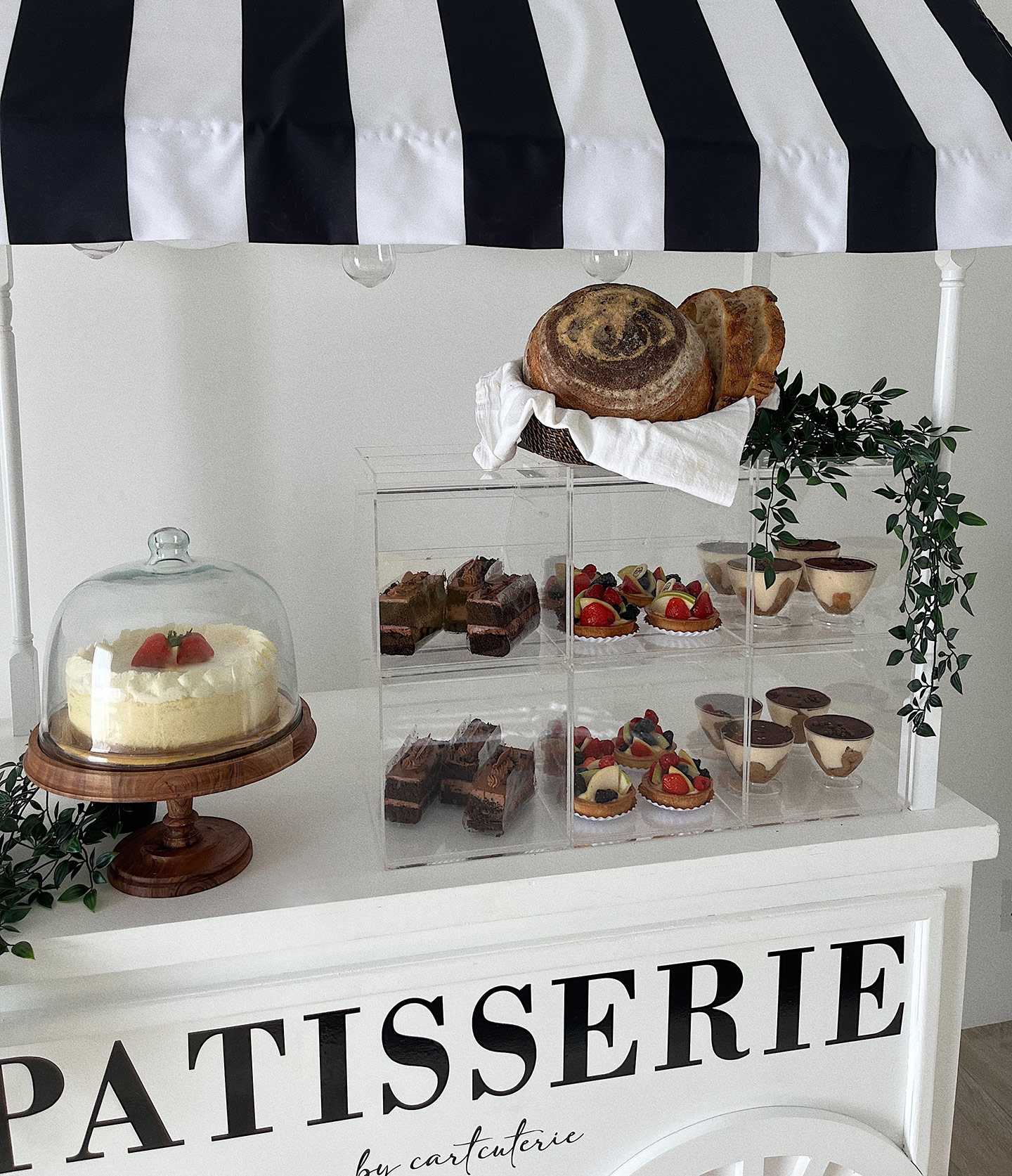 Cartcuterie's French Patisserie food options closeup